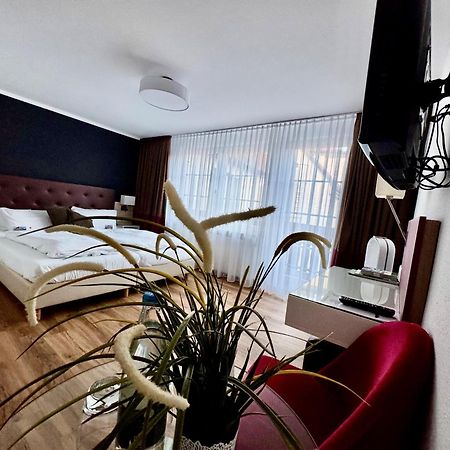 Flair Hotel Vier Jahreszeiten Bad Urach Exteriör bild