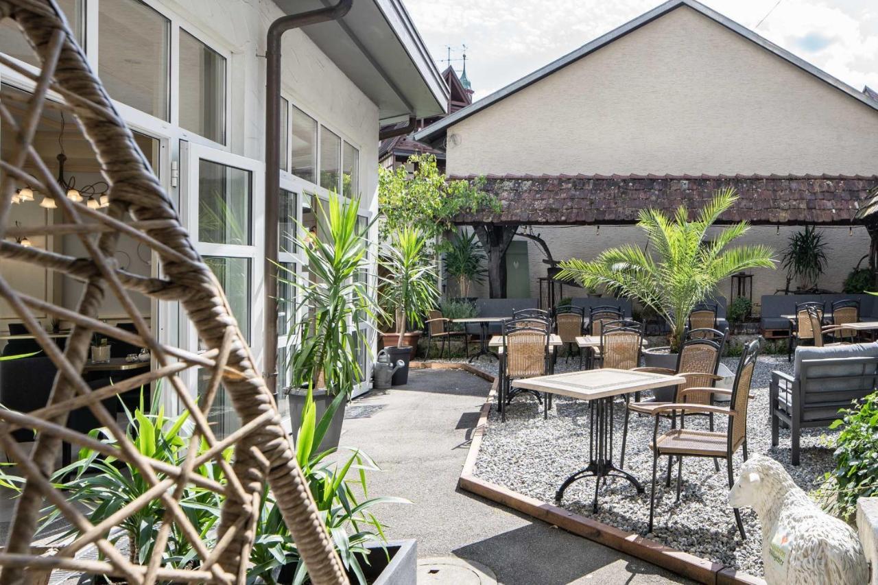 Flair Hotel Vier Jahreszeiten Bad Urach Exteriör bild