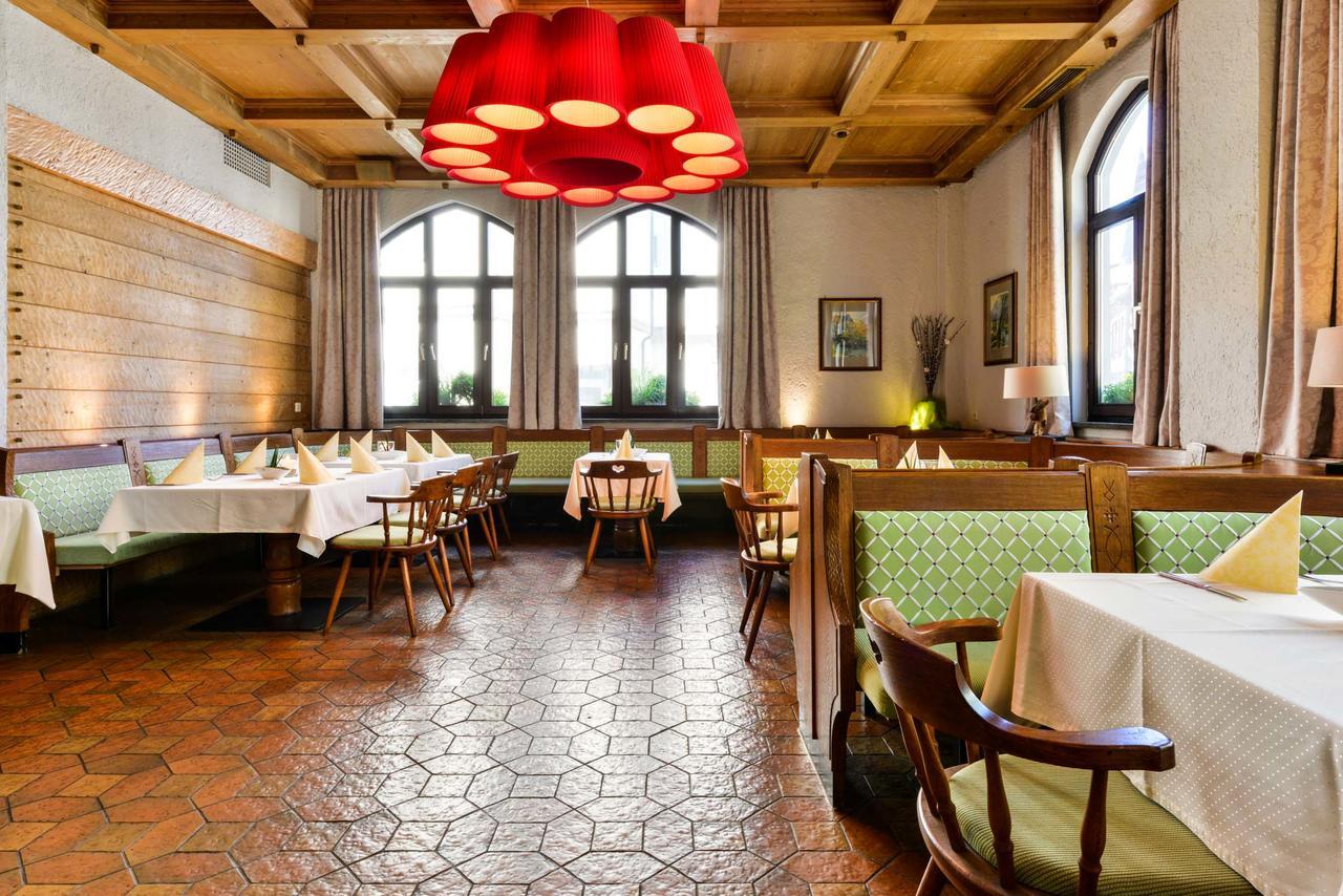 Flair Hotel Vier Jahreszeiten Bad Urach Exteriör bild